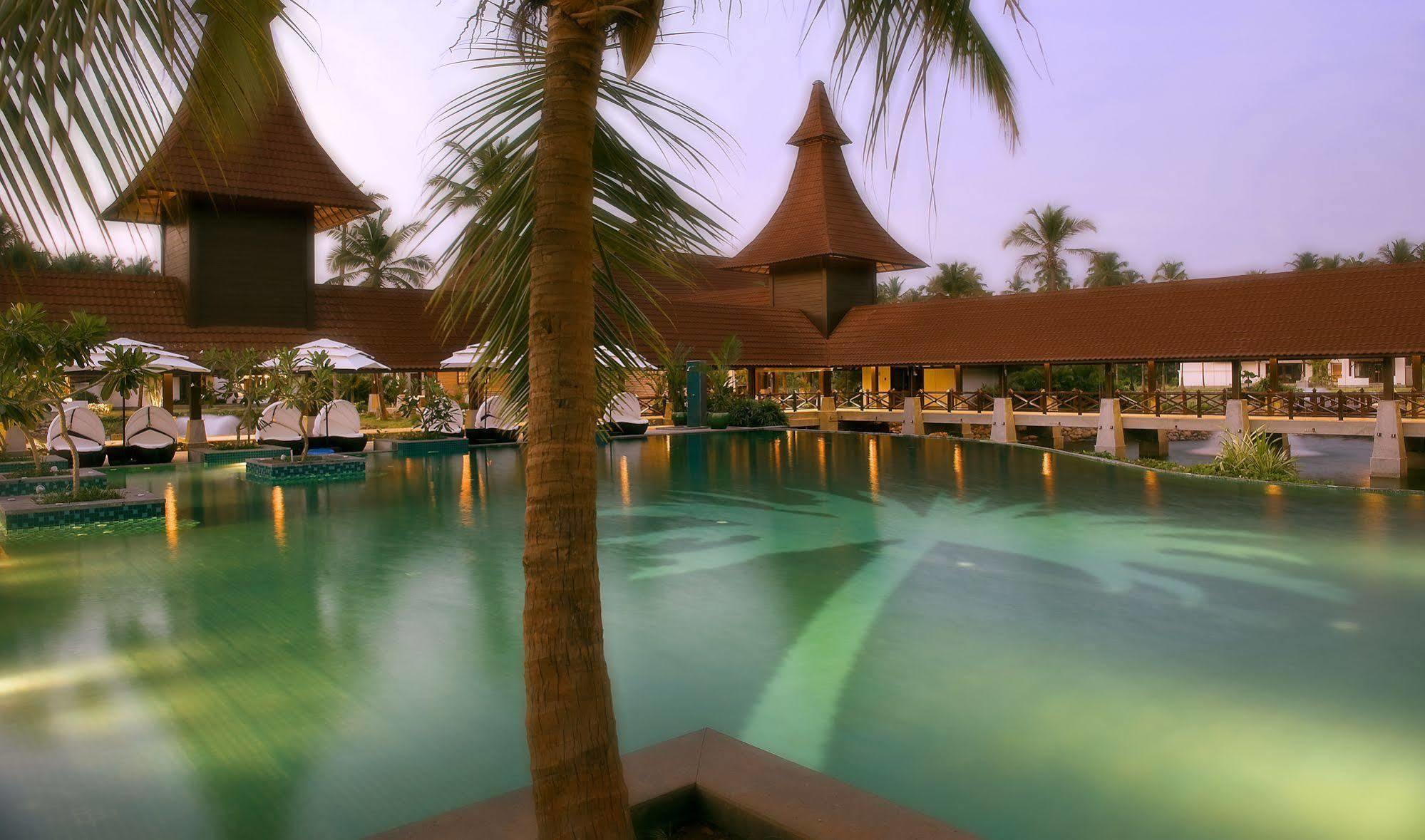 The Lalit Resort & Spa Bekal Bekal Town Exterior photo